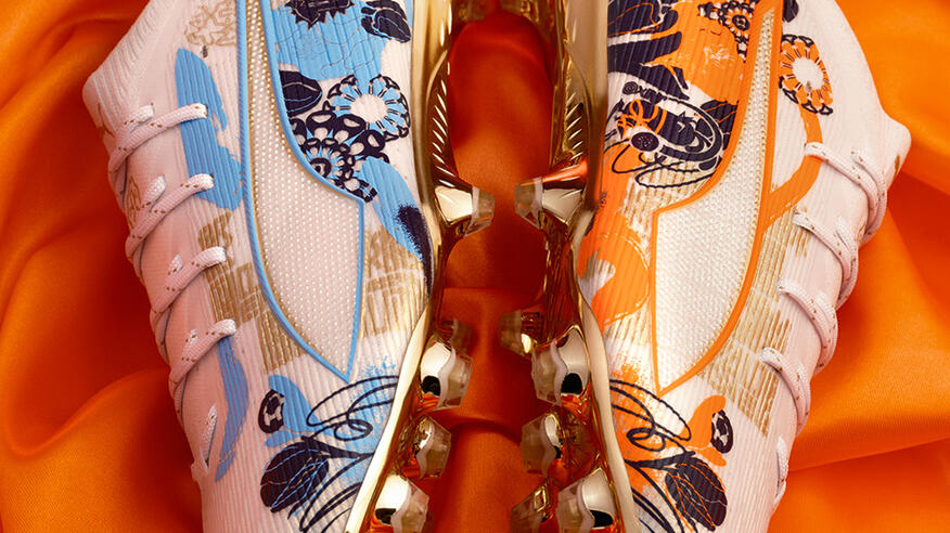 メンフィス・デパイ PUMA Celebrate Memphis Depay's Historic Record With MD51