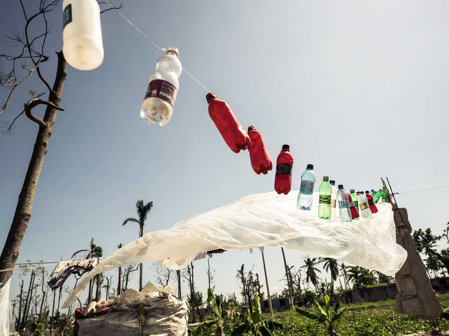 Plastikflaschen in Haiti