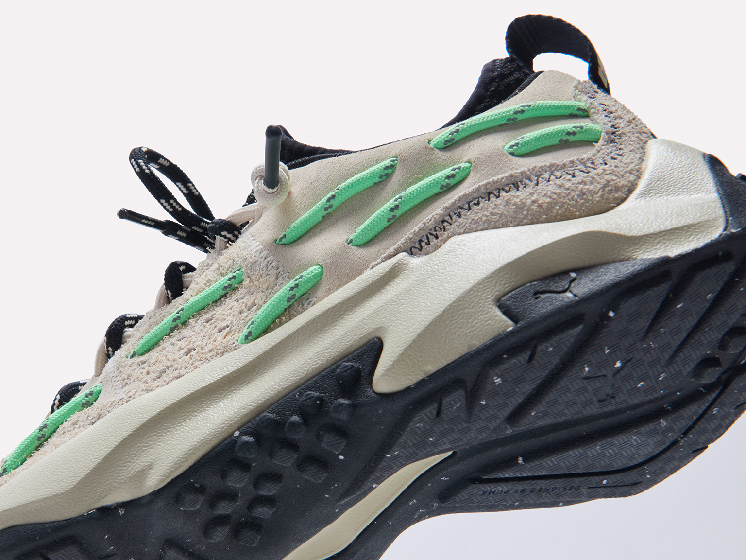 ミサ PUMA'S PLEXUS SNEAKER BREAKS BOUNDARIES WITH NEW DESIGN
